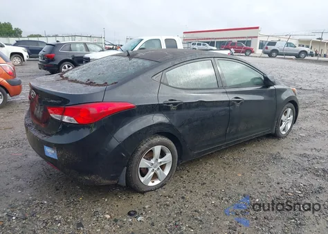 2013 Hyundai Elantra Gls z USA, uszkodzony, nr VIN 5NPDH4AE6DH261847